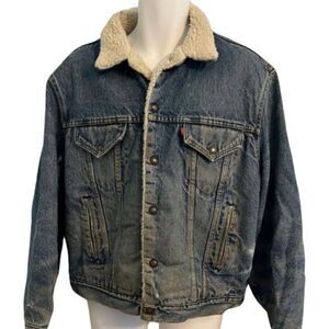 Vintage Levi's 1970's Jean Jacket Shearling Lining Men’s Size Large 46L.